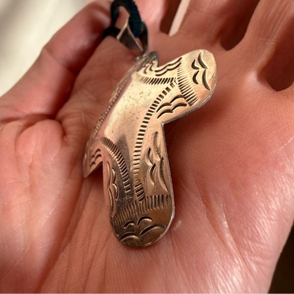 Taxco Vintage 80’ Southwestern Sterling silver oversized cross pendent necklace - Picture 6 of 17